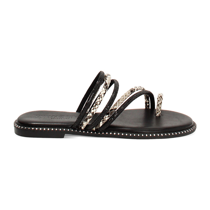 Sandalias planas beige con pedrería