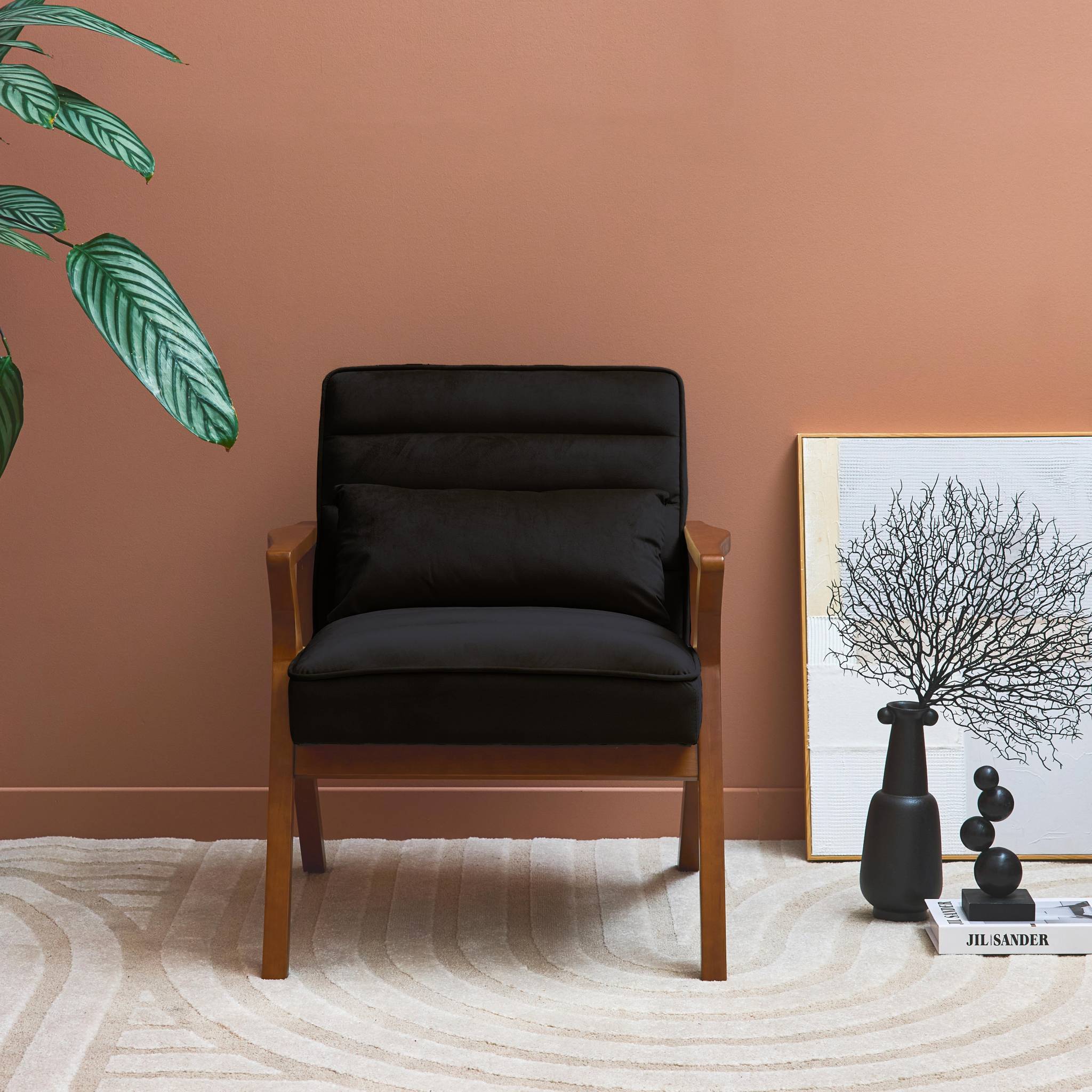 Fauteuil scandinave bois d'hévéa et velours noir