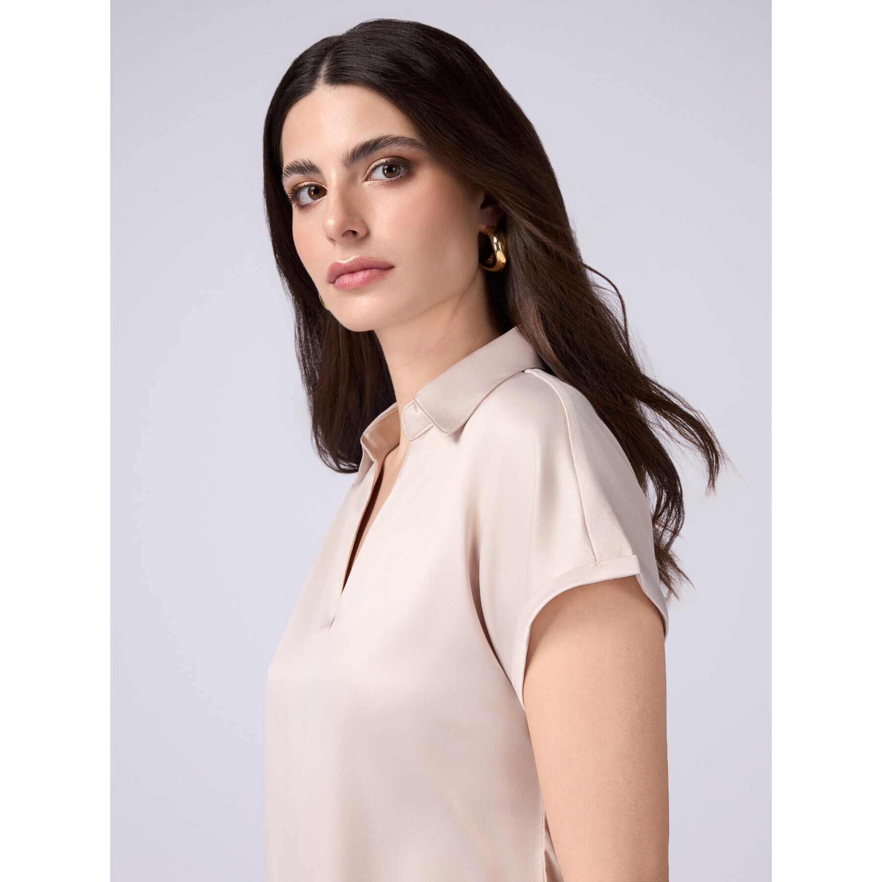 Oltre - Camiseta bimatérica con escote en V - Beige