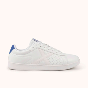 Zapatilla Minimalista Urbana en Piel Blanca con Detalle Azul MUNICH OPEN 01