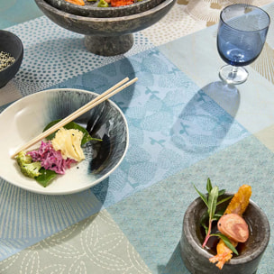 Chemin de table pur coton motif jacquard bleu beige Mille zen ecume