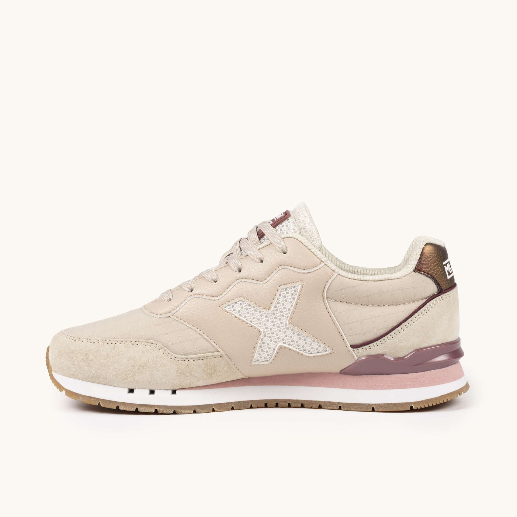 Zapatilla Retro Running en Tonos Arena y Rosa con Detalles Metalizados MUNICH DASH WMN 280