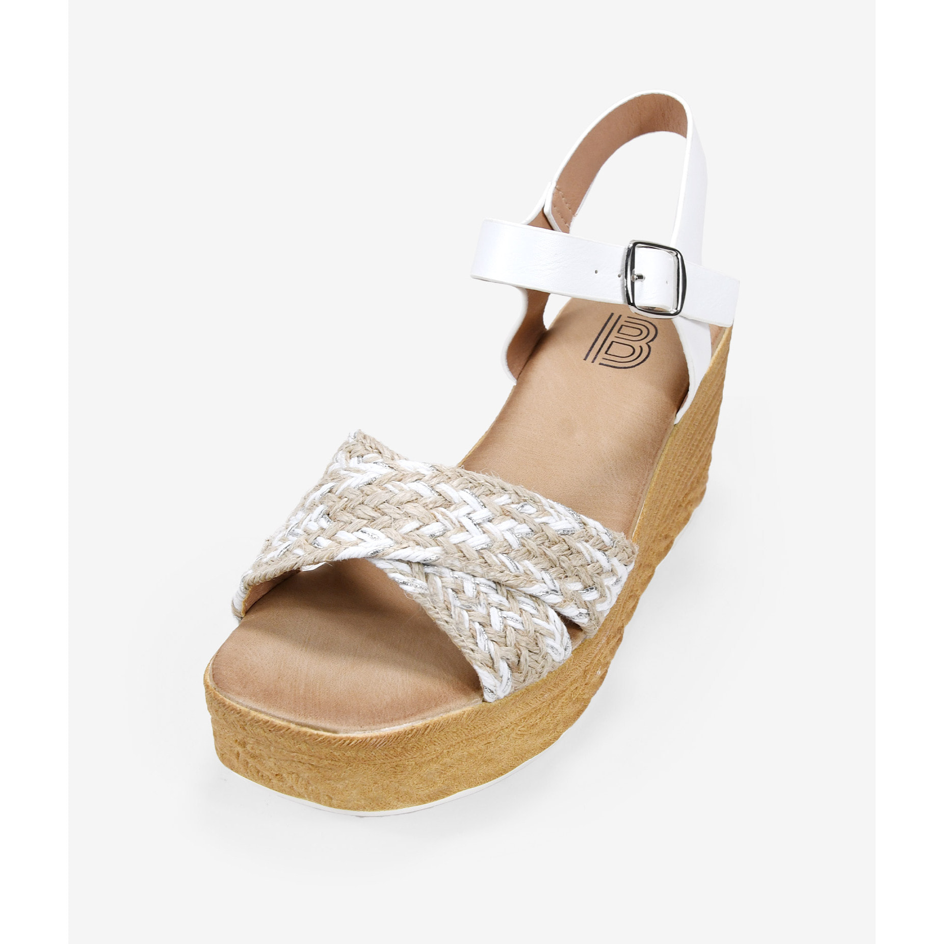 Sandalias blancas con cuña efecto esparto