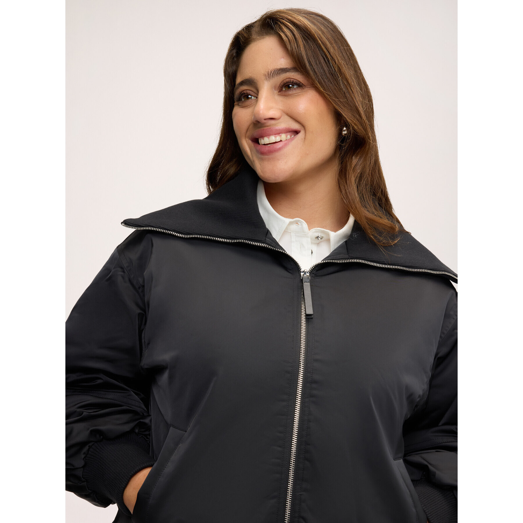 Fiorella Rubino - Giacca bomber con collo alto - Nero