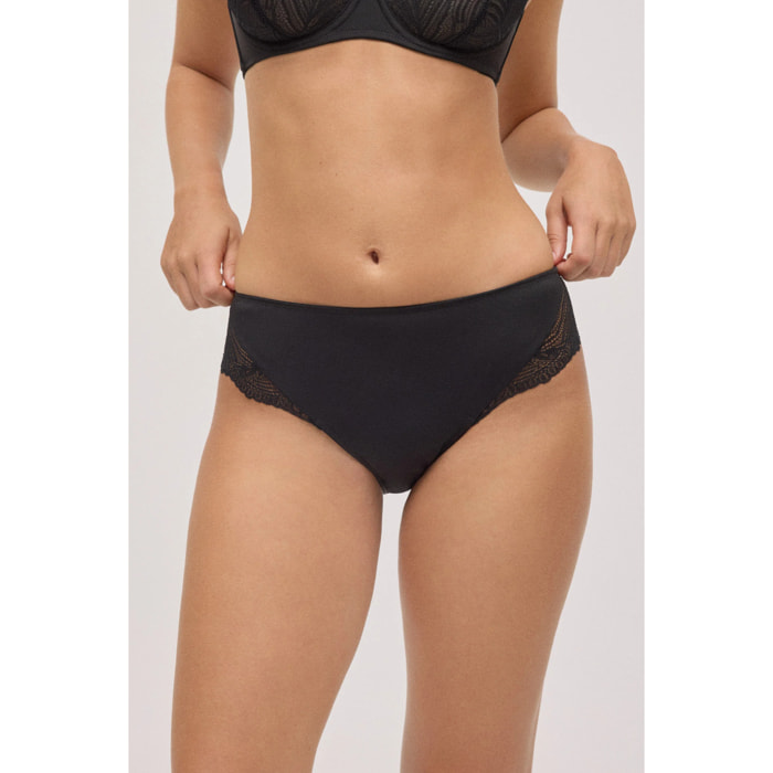 Slip midi in pizzo nero