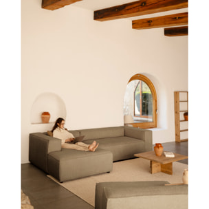 Sillón de bouclé color marrón de 110x90cm Alto: 70 Largo: 110 Ancho: 90