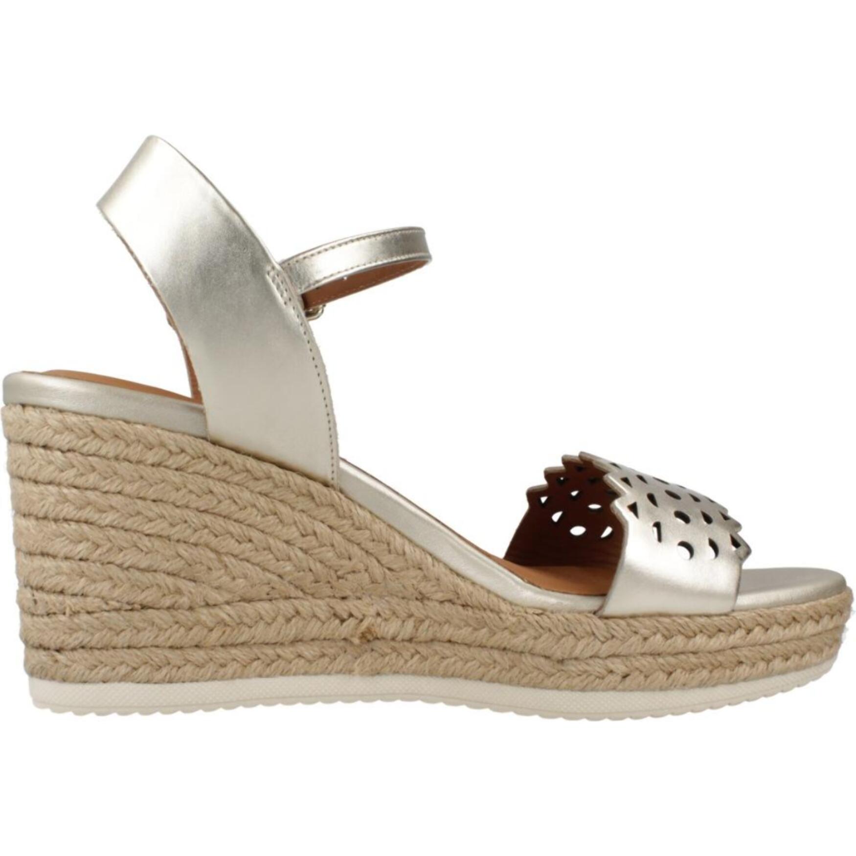 Sandalias Mujer de la marca GEOX  modelo D PONZA ORO