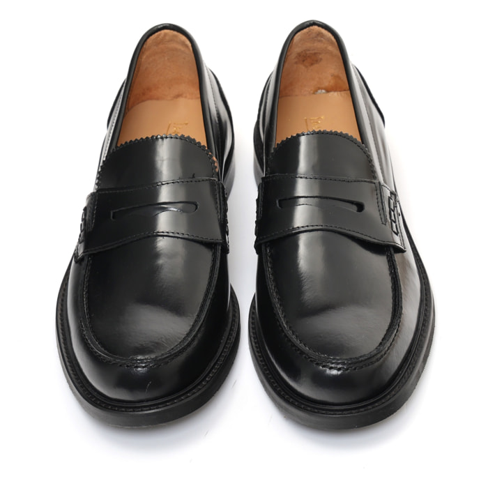 Mocassino modello saxone in pelle abrasivato fondo cuoio