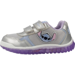 Zapatillas Niña de la marca GEOX  modelo B LIGHTYLOO PLATA