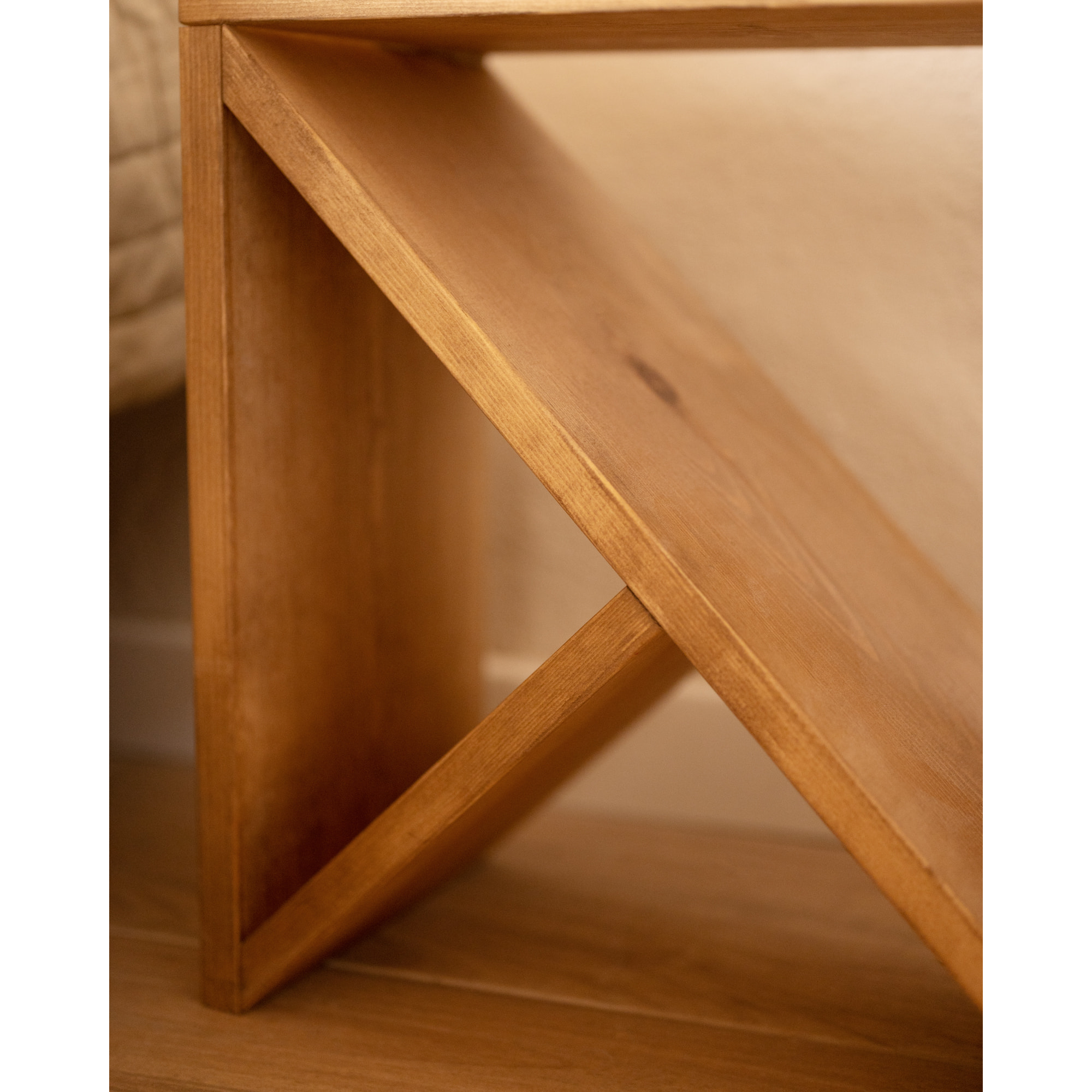 Pack 2 tables en bois massif ton chêne foncé en différentes tailles