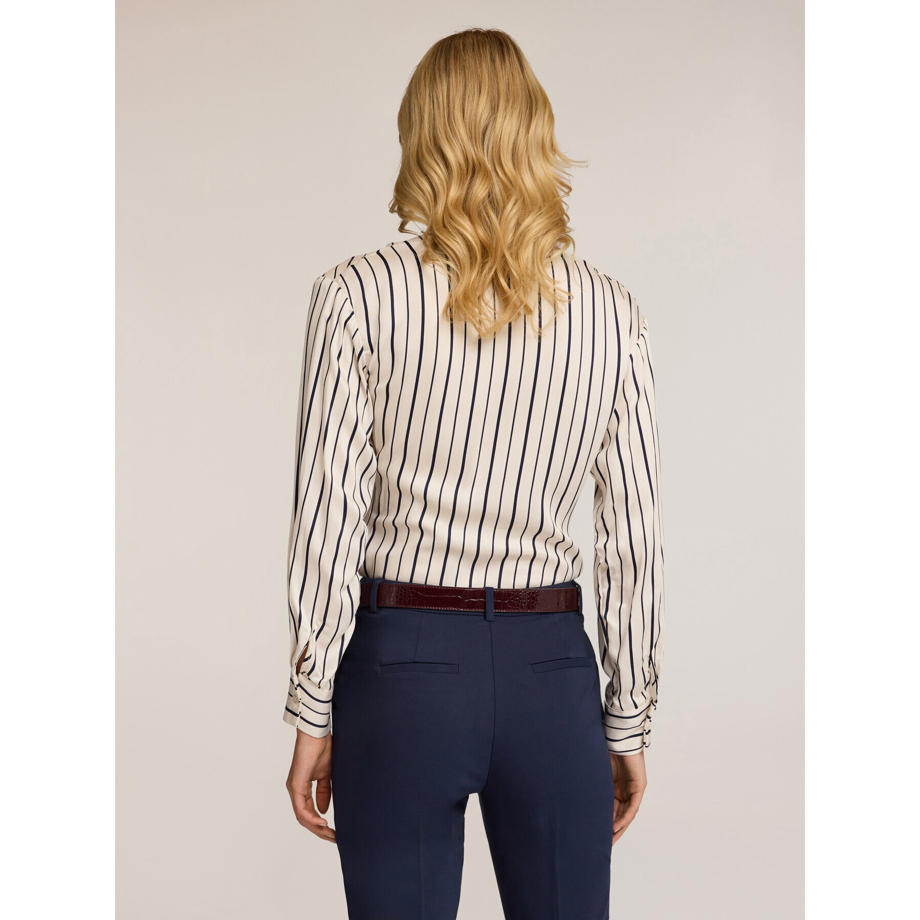 Motivi - Blusa a rayas con detalle de nudo - Azul