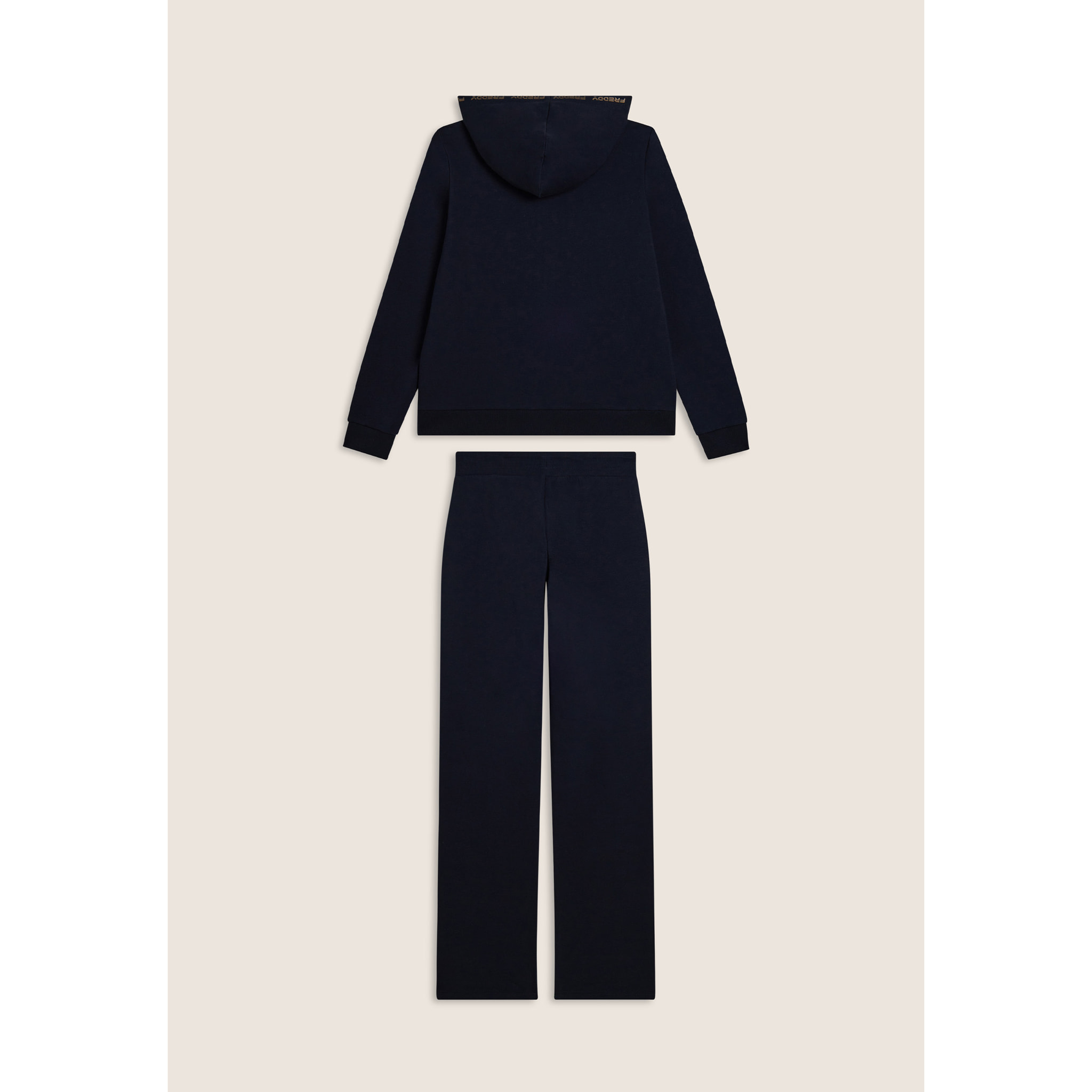 Tuta con cappuccio decorato da logo dorato a contrasto