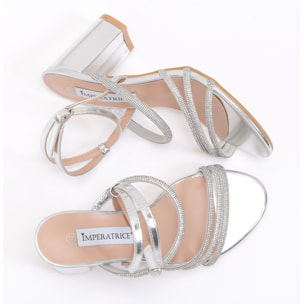 Sandali in simil pelle con tacco comodo e fasce ricoperte di strass