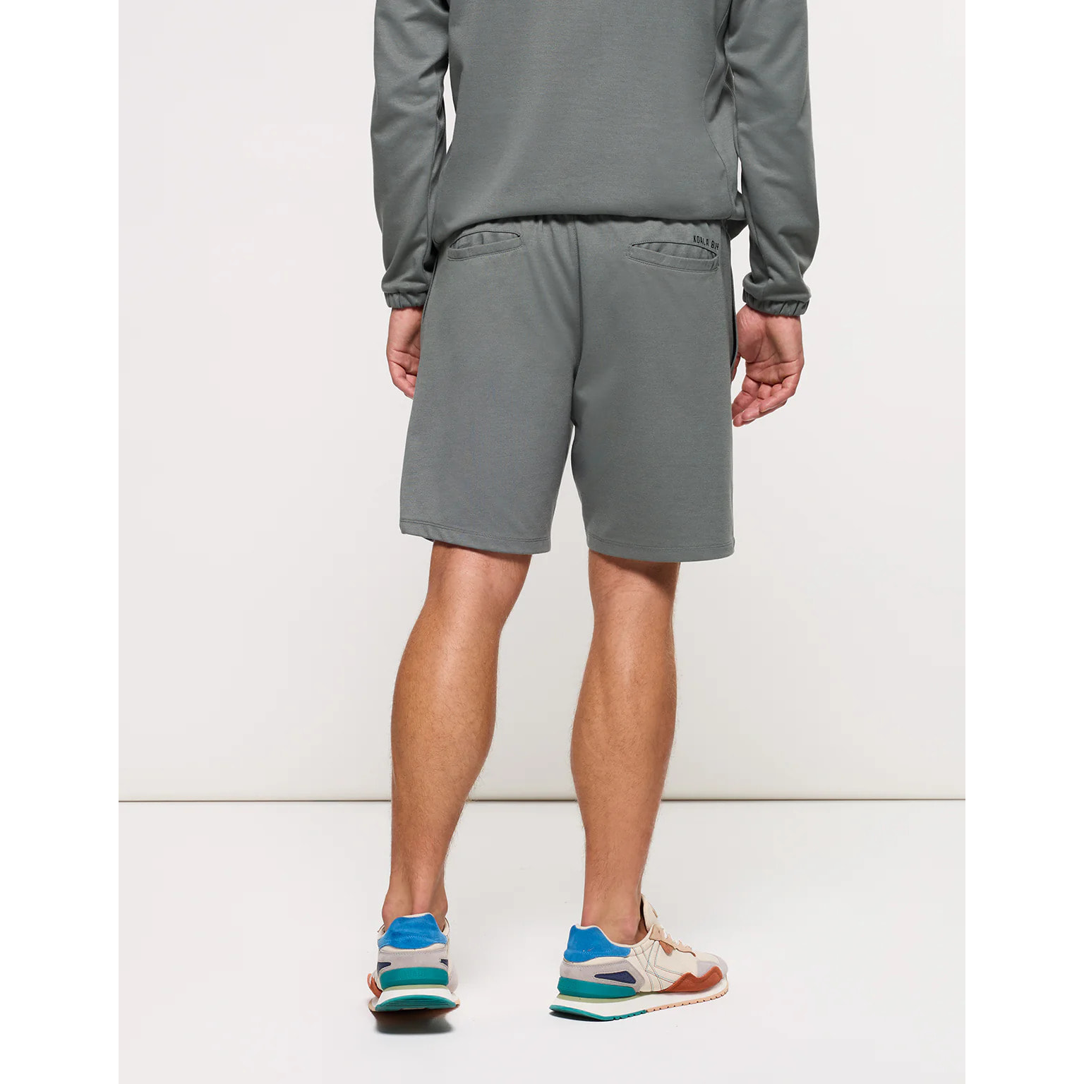 Bermuda Caqui - Post