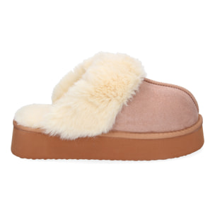 Zapatilla de casa estilo australiano, calidas, forradas de pelo, de plataforma