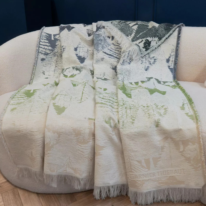 Jete de canape pur coton 420 g/m² motif jacquard vert ecru Foret de neige sapin