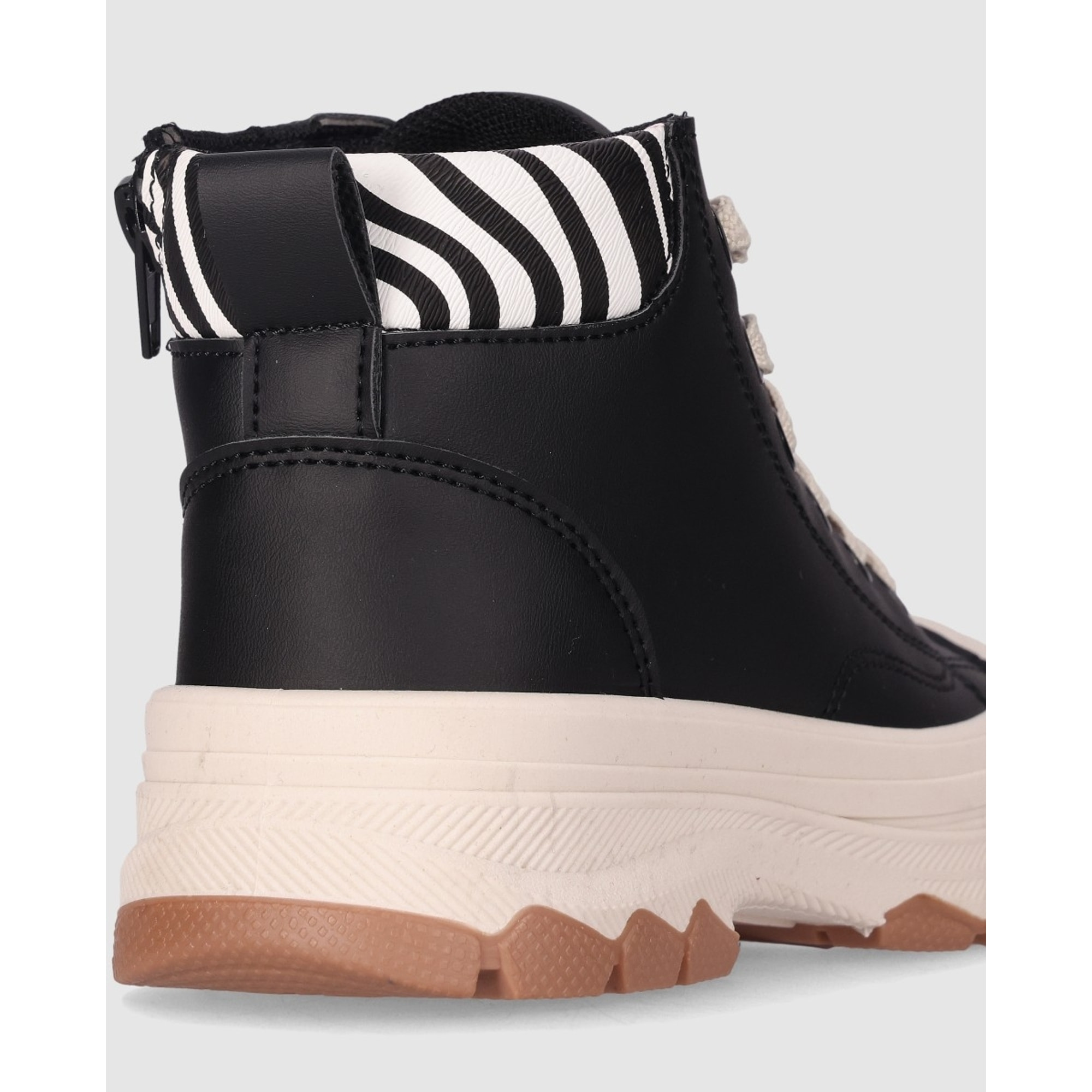 Deportivos - Negro - Tacón: Bajo