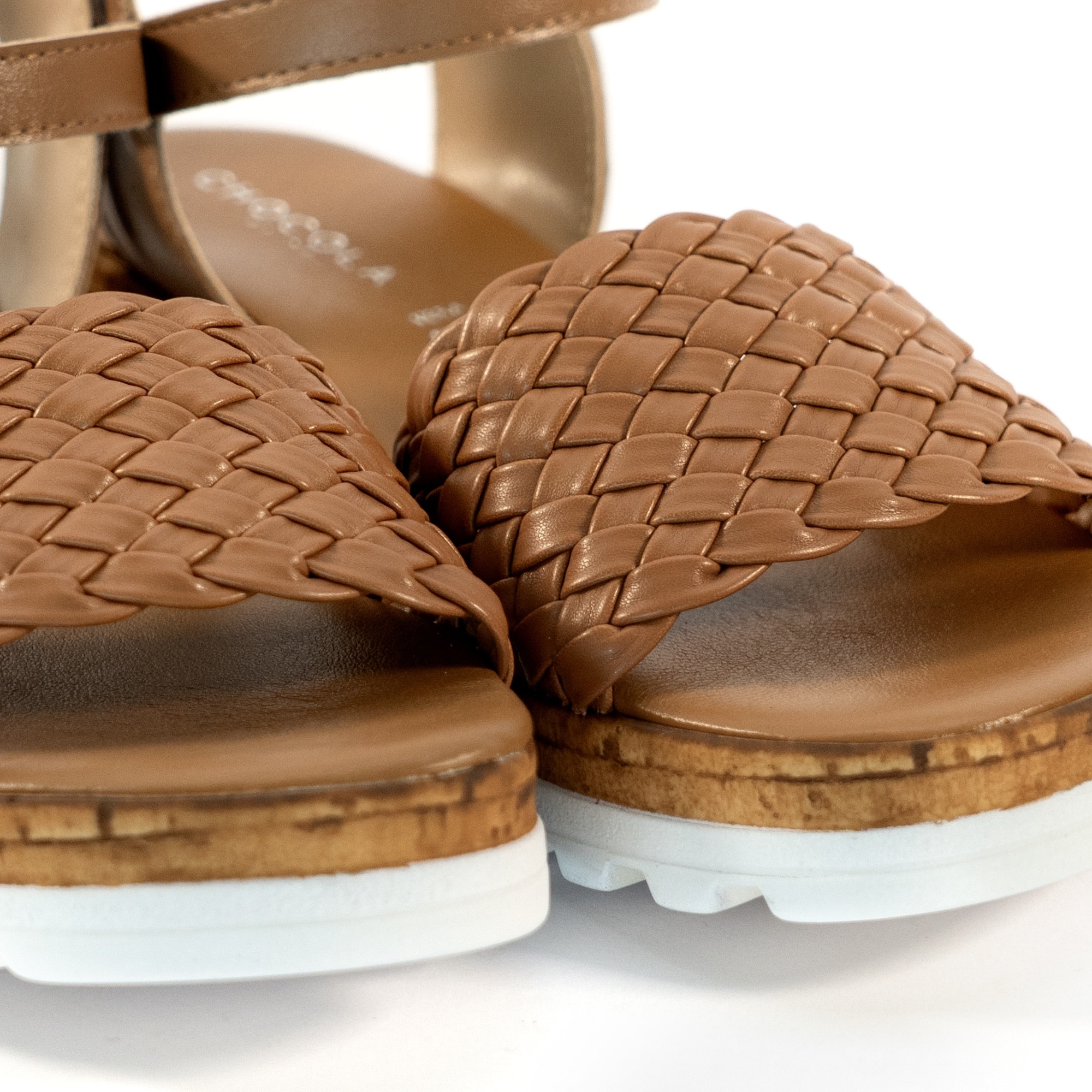 SANDALO INTRECCIATO VERA PELLE CAMEL