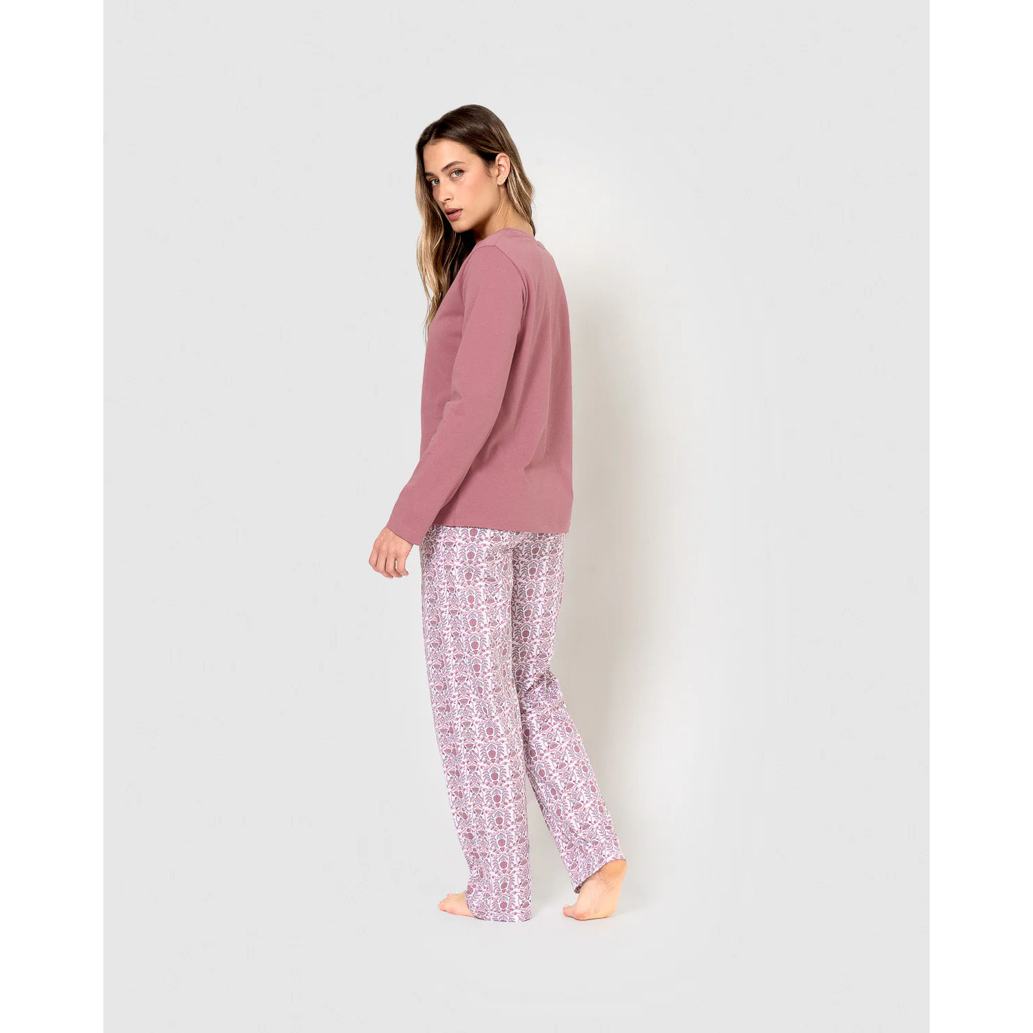 Pigiama lungo in cotone rosa mia con scollo a v