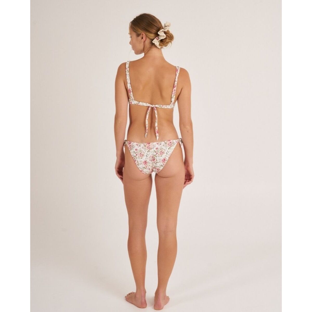 Camelia Bottom Normal