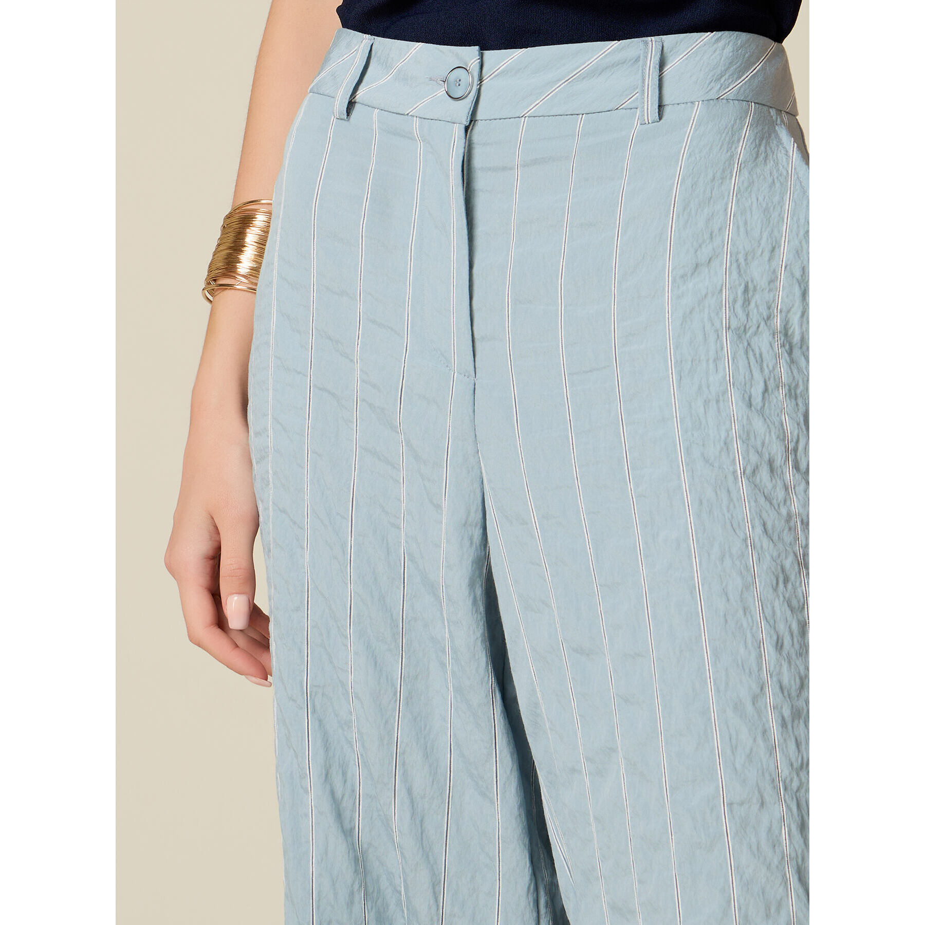 Oltre - Pantaloni palazzo gessati effetto crinkle - Azzurro