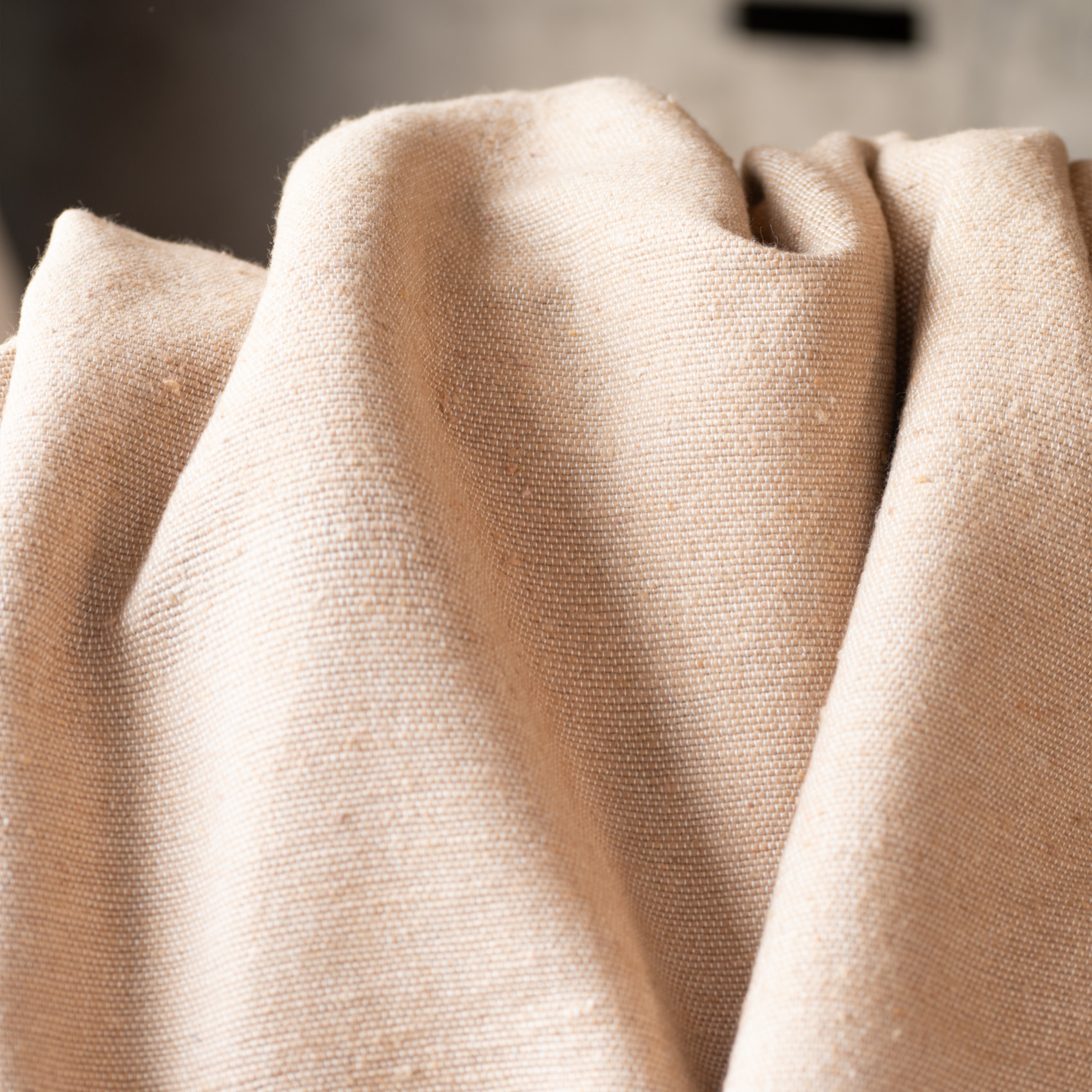 Grand plaid canapé en laine à pompons - Beige