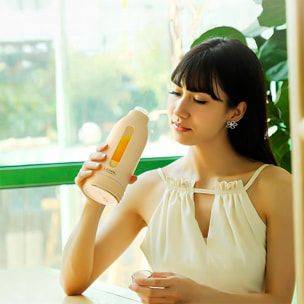 Batidora portátil con diseño de botella de 400ml con 10 cuchillas de acero y batería recargable de 1500mAh.