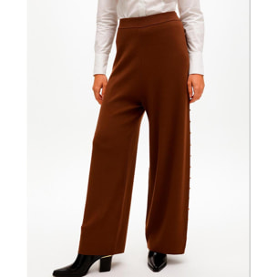 Pantaloni dritti con borchie laterali