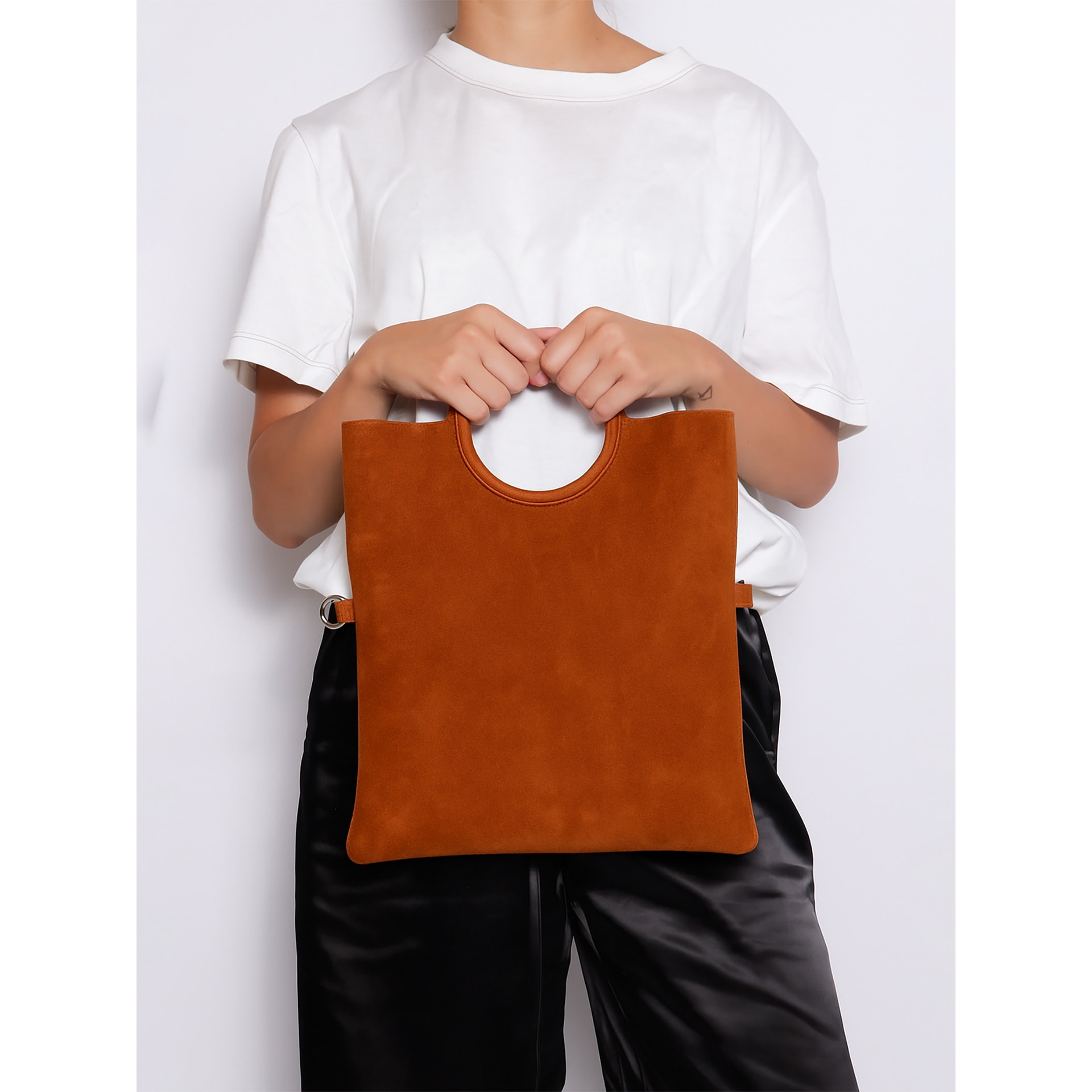 Borsa a mano da donna Made in Italy - Modello Zelia - Pelle scamosciata - 29.0 x 30.0 x 1.0 cm