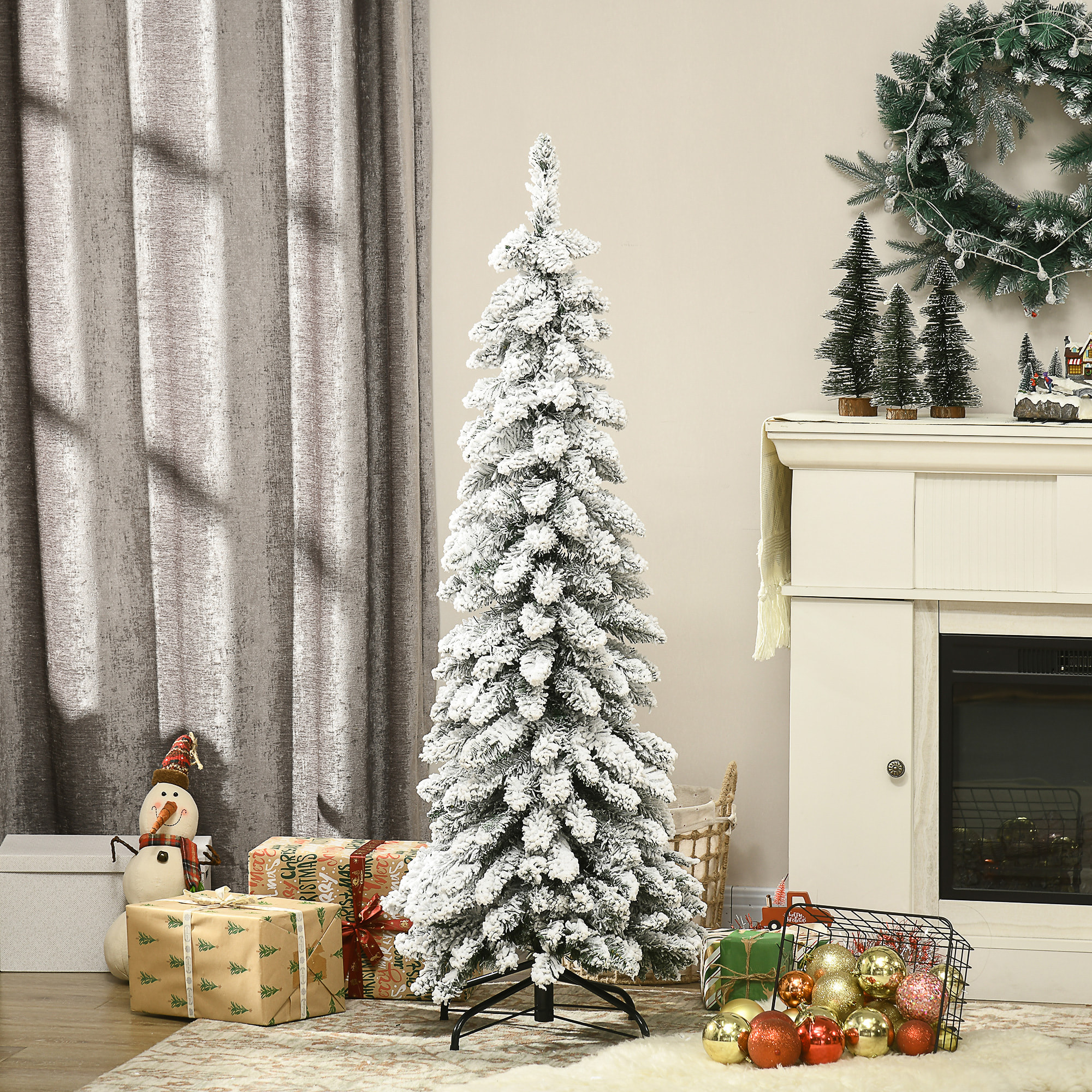 Arbre de Noël artificiel sapin de Noël avec support en acier 253 branches enneigées socle pliable hauteur 135 cm vert