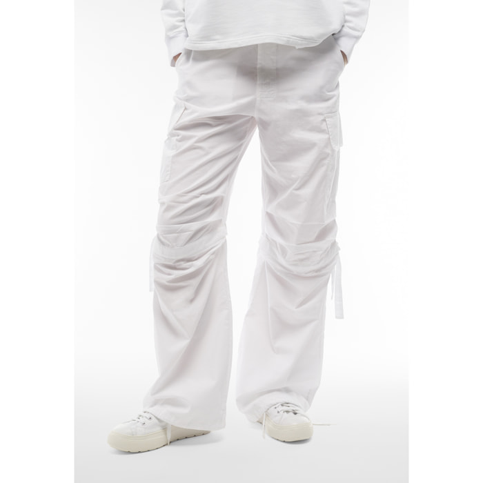 Pantaloni cargo da donna in tessuto popeline tinto capo