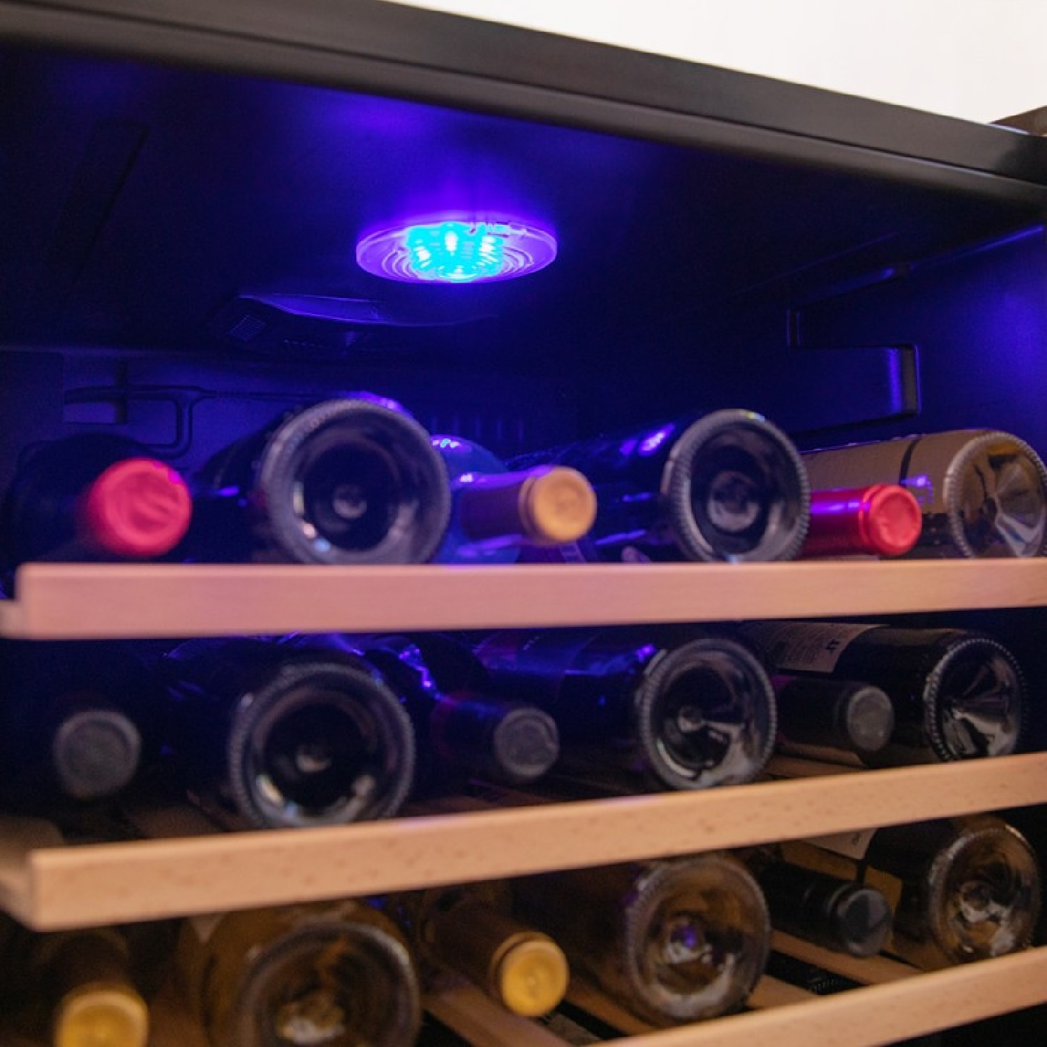 Cecotec Cave à vin Bolero GrandSommelier 4850 Black Compressor