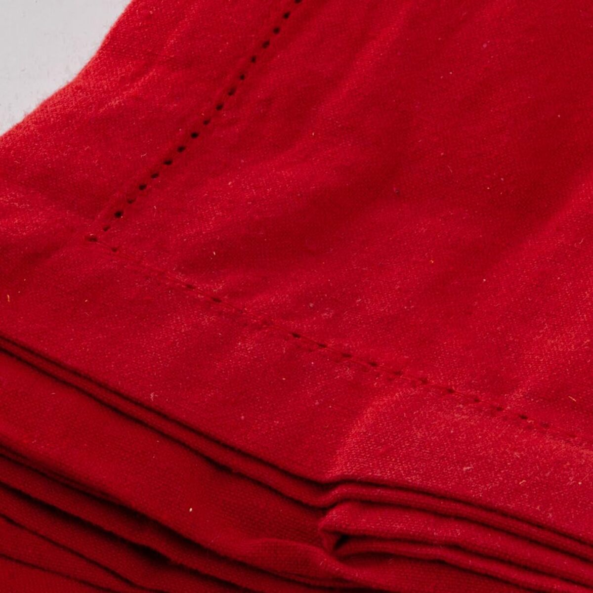 Tovaglia ajour in cotone - ROSSO