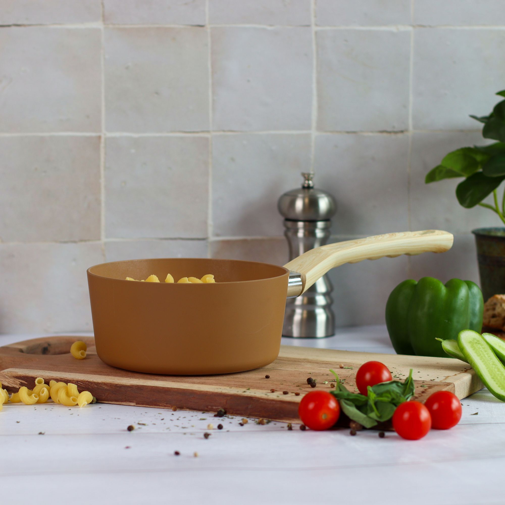 Casserole en revêtement céramique 16cm noisette - tous feux COLORAMA