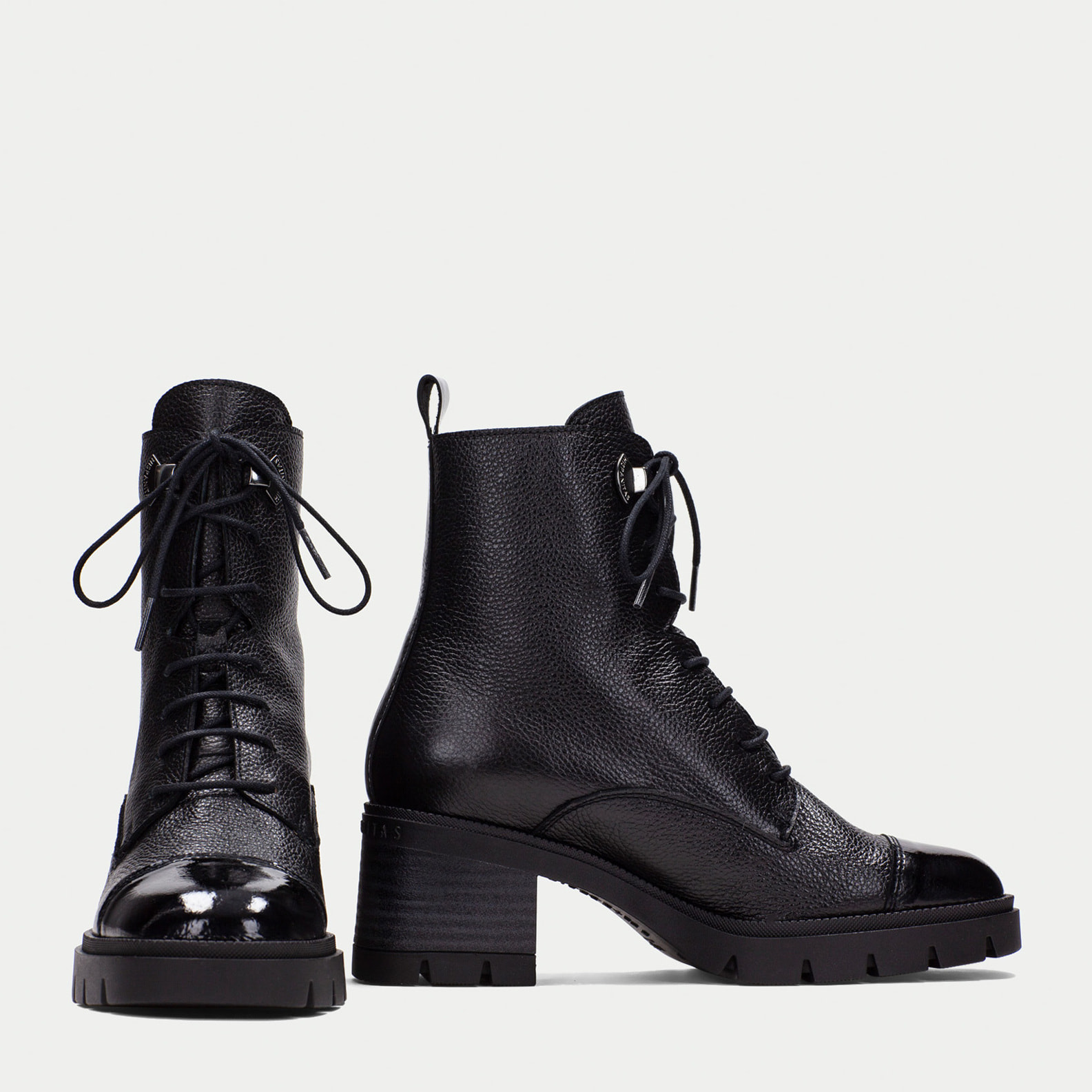 Botin Everest Negro 5 cm