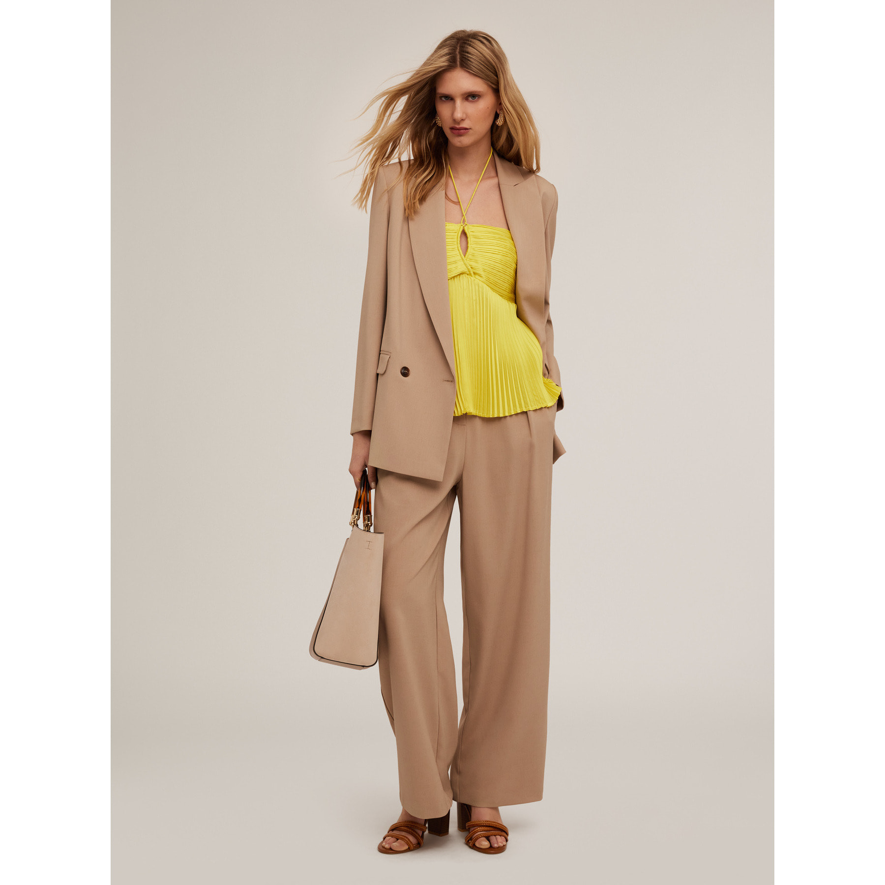 Motivi - Blazer doppiopetto con plissé posteriore - Beige