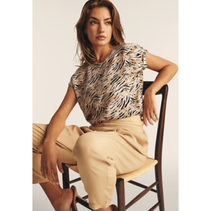 T-shirt in viscosa animalier con spacchi dotati di zip