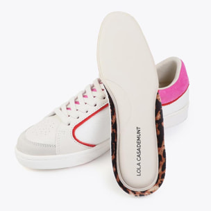 Scarpa sportiva con logo in tessuti abbinati e dettagli in pelle