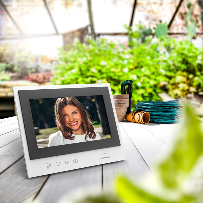 Visiophone Solaire et sans fil simple à installer avec écran nomade - Thomson Air