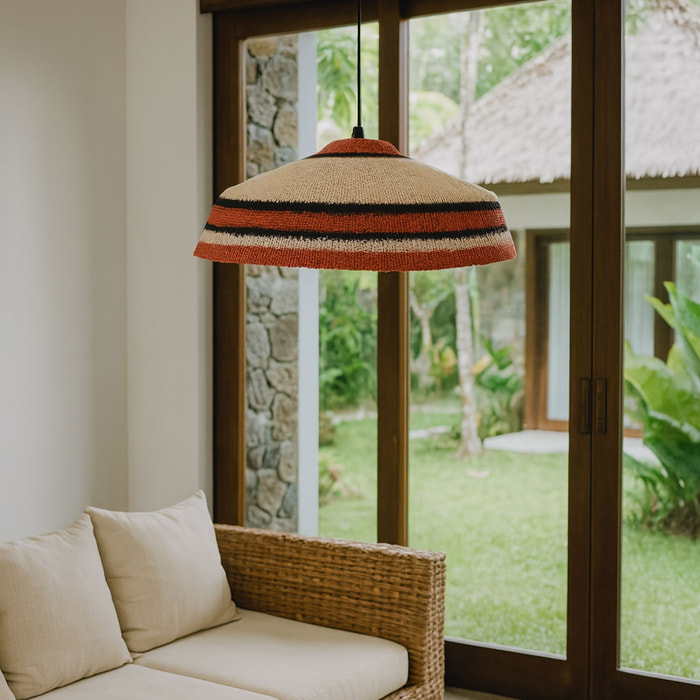 Suspension en jonc de mer naturel et rouge TRINIDAD