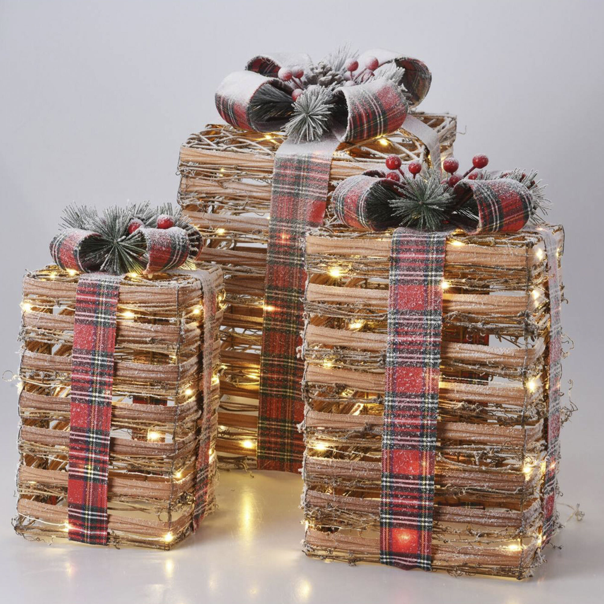 Decoración navideña - juego de 3 cajas de regalos con luces led de distintos tamaños