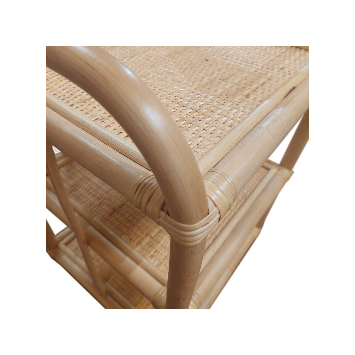 Petite étagère d'appoint H. 55 cm en rotin naturel avec 3 tablettes - KALO