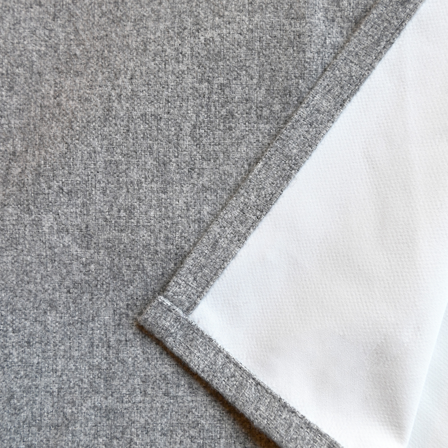 Rideau occultant aspect flanelle enduit - Gris