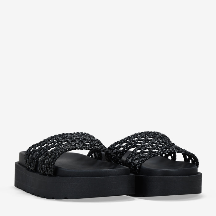 Sandalias de plataforma negras trenzadas