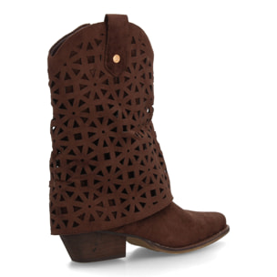 Botas cowboy troqueladas estilo boho para mujer.