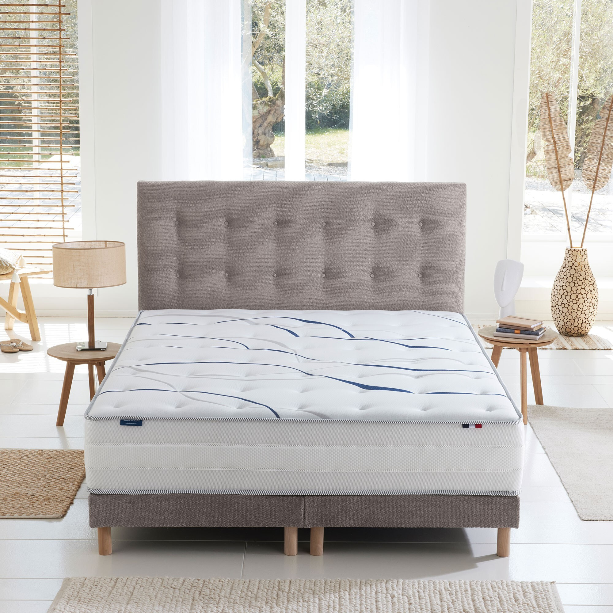 Ensemble matelas mémoire de forme MEMORIA + sommier + tête de lit, chenille bouclettes Gris clair