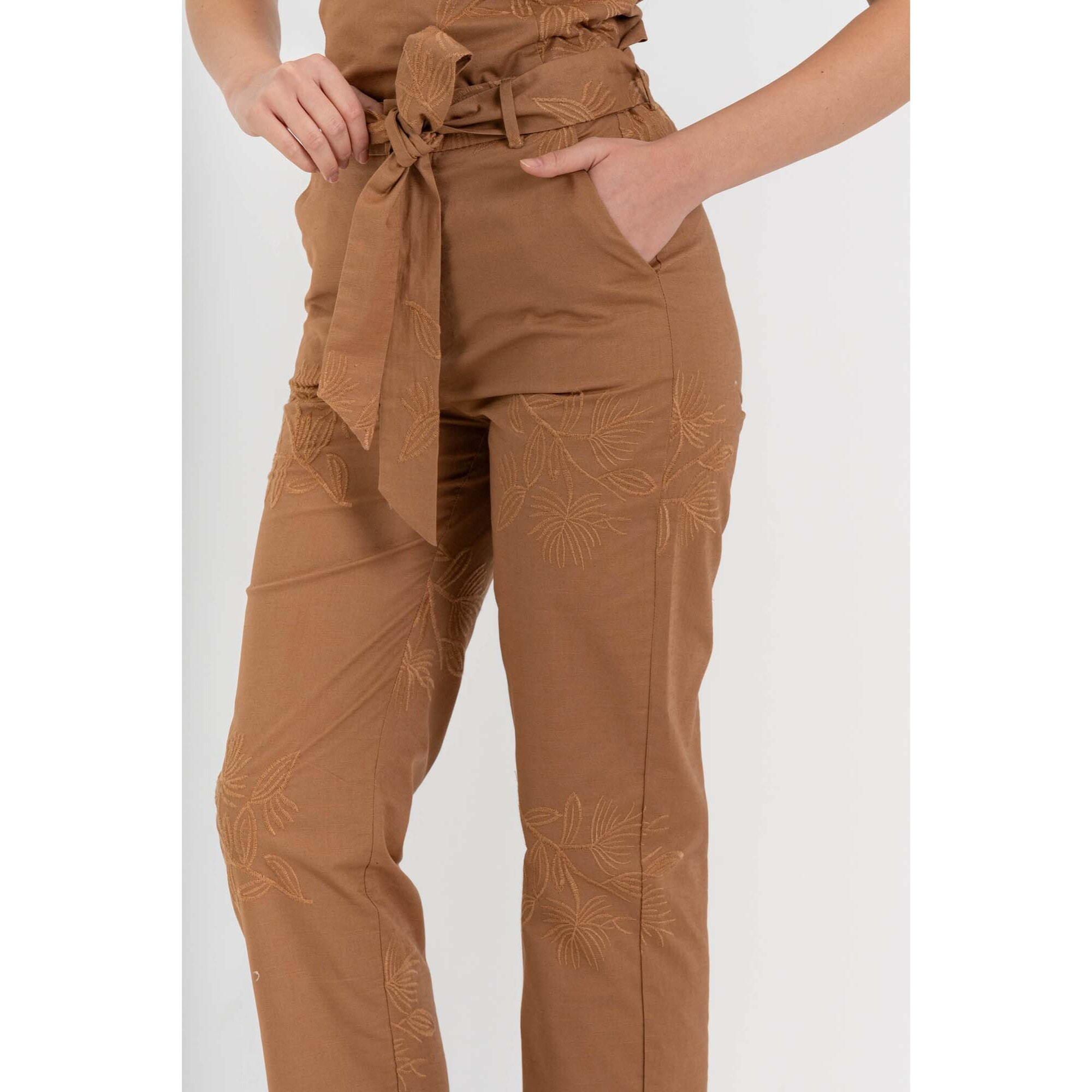 Kocca - Pantaloni da donna in cotone e lino con ricamo floreale Donna