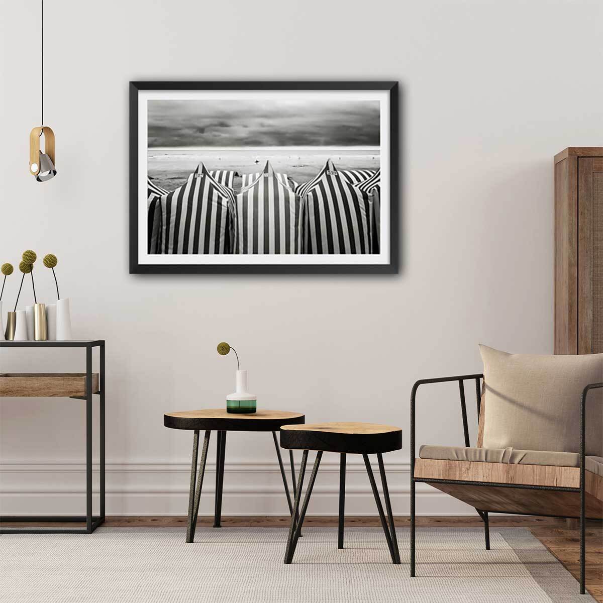 Poster tente de plage, 528 Affiche + cadre en bois - Noir