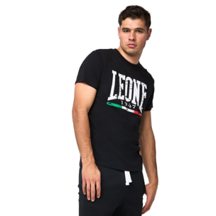 Completo set da uomo composto da t-shirt e pantaloncini Leone Vintage Basic
