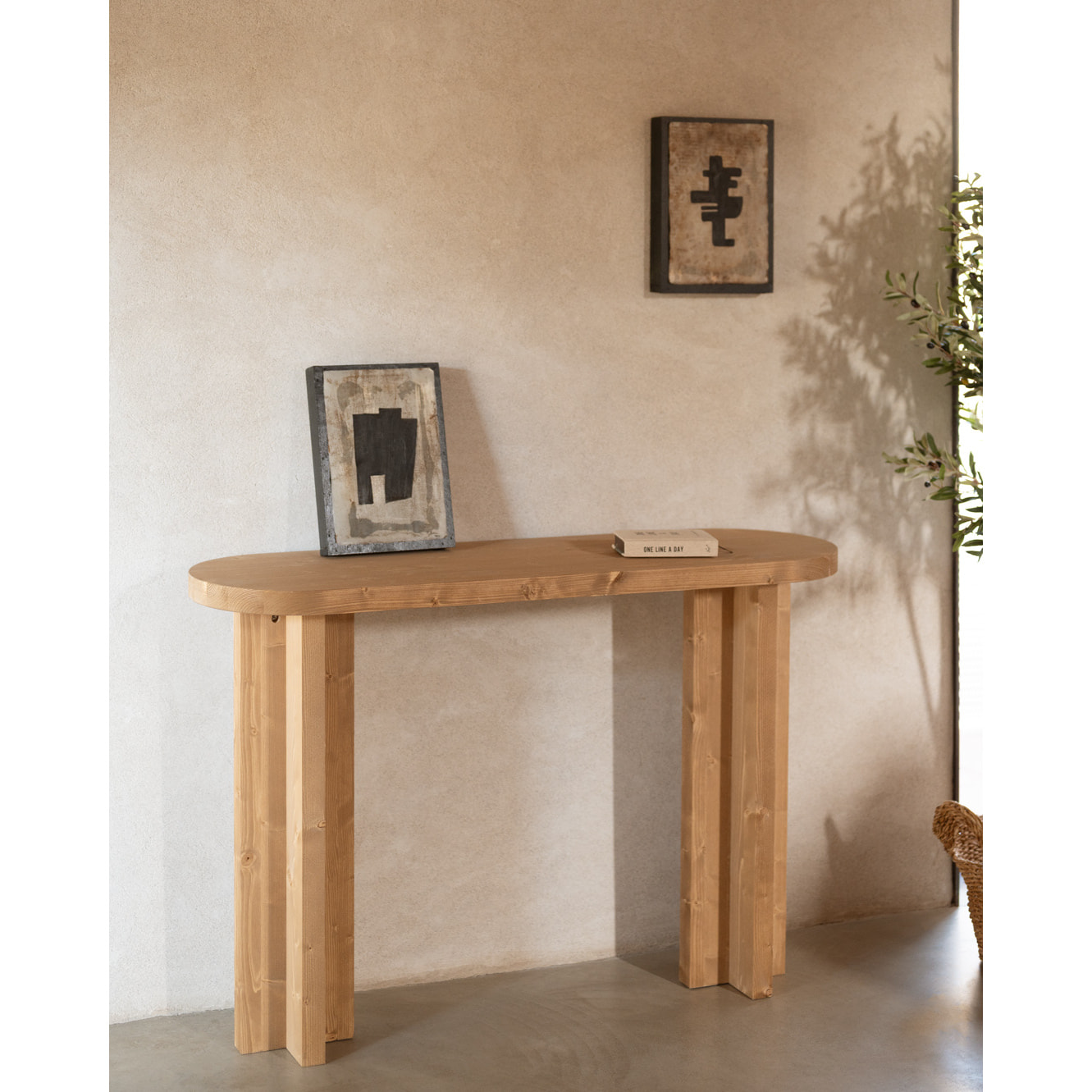 Consola de madera maciza tono roble medio de 120x80cm Alto: 80 Largo: 120 Ancho: 35